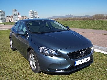 VOLVO V40 150 cv D3 MOMENTUM Aut.