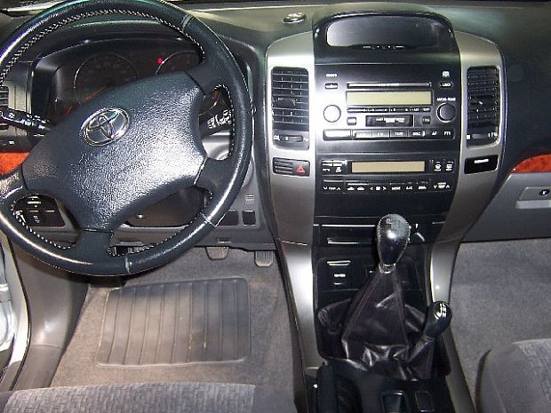 TOYOTA LAND-CRUISER 