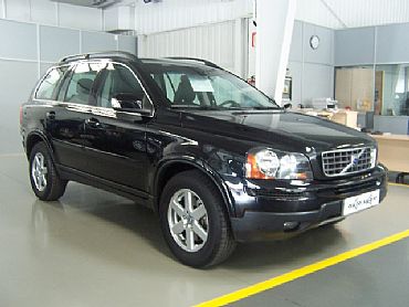 VOLVO XC90 2400 185 cv D-5  AUT MOMENTUM + CUERO 4p Automtica