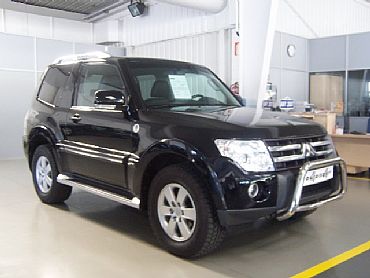 MITSUBISHI MONTERO 3200 170 cv 3.2 DI-D  KAITEKI AUT .TECHO+GPS 3p Automtica