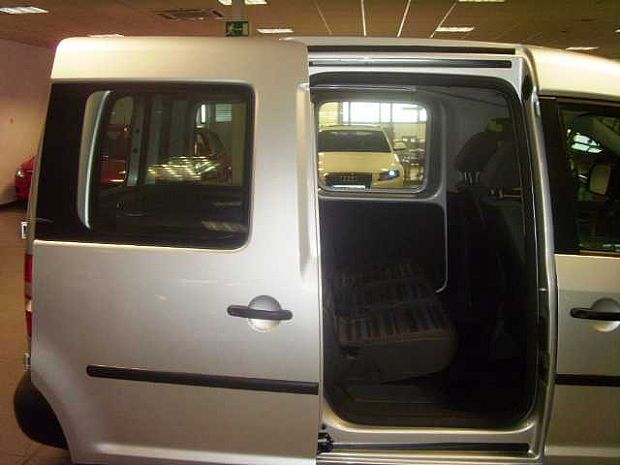 VOLKSWAGEN CADDY 