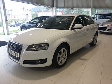 AUDI A3 1.6 105 cv TDI ATRACTTION 3p Manual