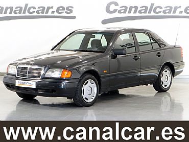 MERCEDES CLASE-C 122 cv 180 ELEGANCE 4p Manual