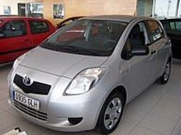 TOYOTA YARIS 1.4 90 cv D-4D Active 5p Manual