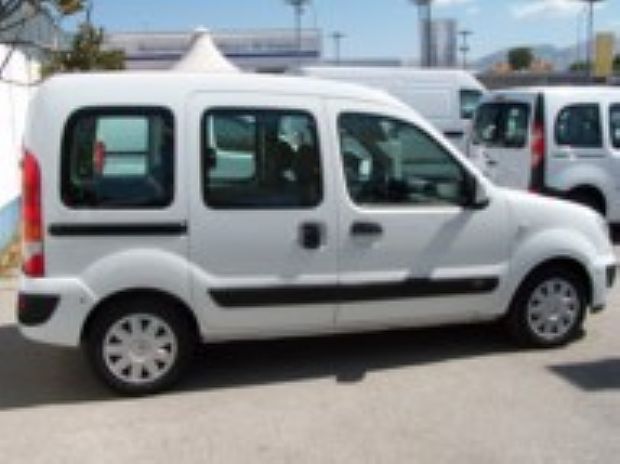 RENAULT KANGOO 