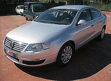 VOLKSWAGEN PASSAT 2.0 130 cv TDI Advance DSG 4p Aut.