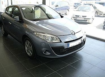 RENAULT MEGANE 1.5 105 cv dCi Dynamique 5p Manual