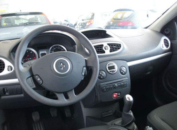 RENAULT CLIO 
