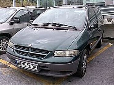 CHRYSLER VOYAGER 2400 150 cv 2.4 SE EFI 5p Manual
