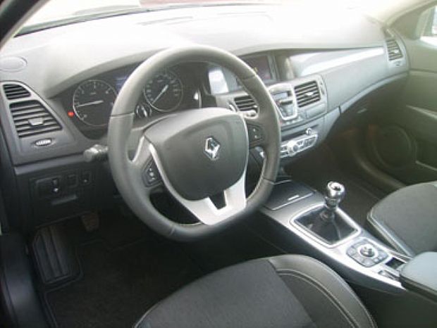 RENAULT LAGUNA-GRAND-TOUR 
