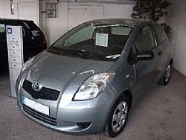 TOYOTA YARIS 1.4 90 cv D-4D LUNA + LLANTAS 5p Manual