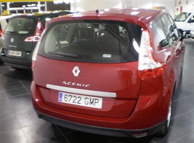 RENAULT GRAND-SCENIC 