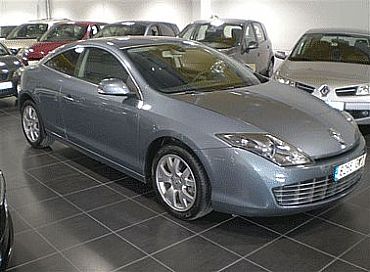 RENAULT LAGUNA 2.0 150 cv Coupe dCi Emot. Plus 2p Manual