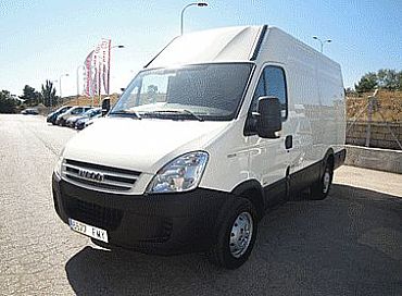 IVECO DAILY 2.2 136 cv Daily Fg. 35S14 3300 RS 13 4p Manual